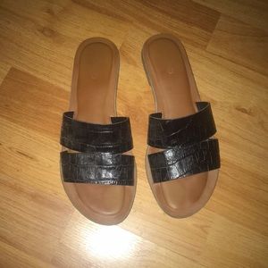 Black sandals